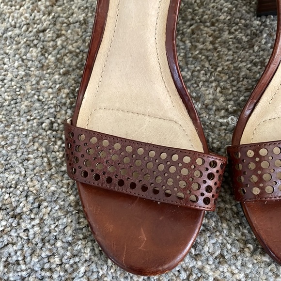 Frye heeled sandals. Skye Perf Ankle - Picture 7 of 14